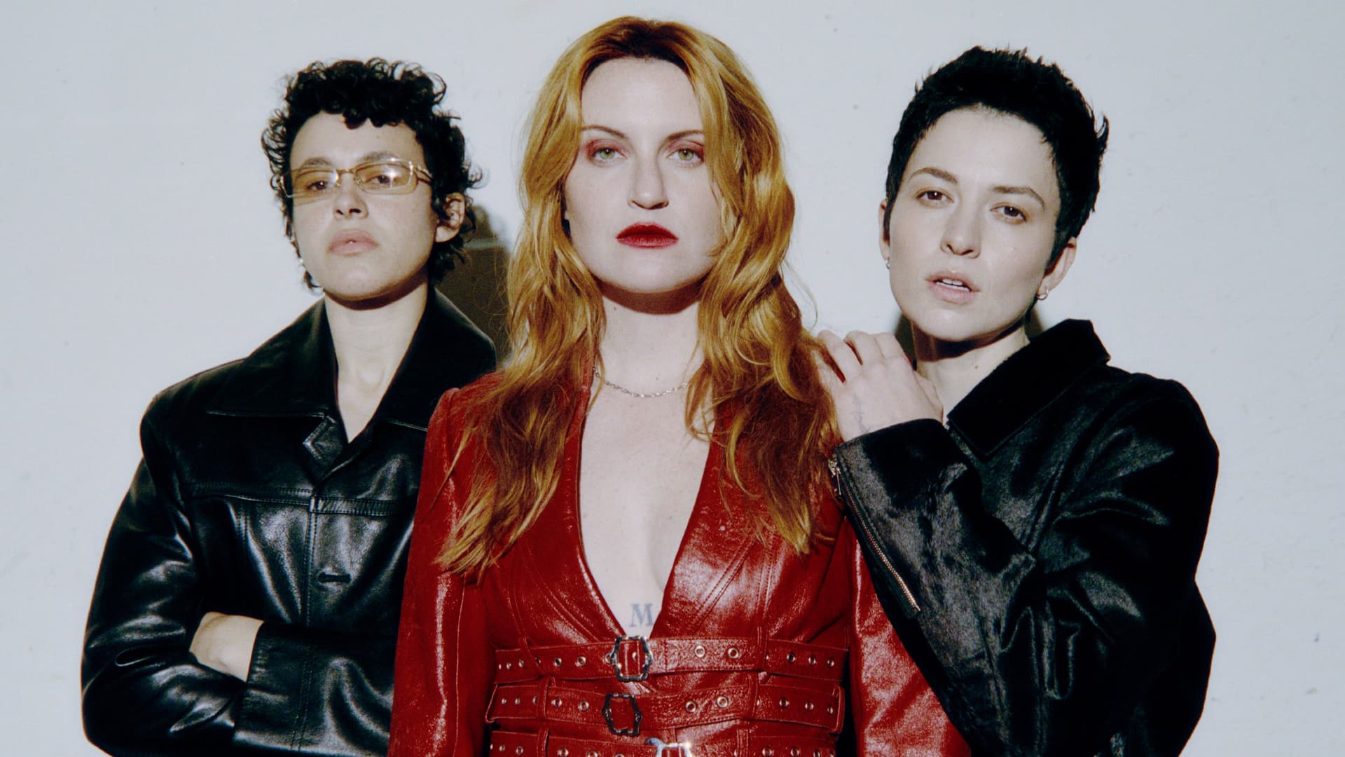 Muna w/ Hemlocke Springs