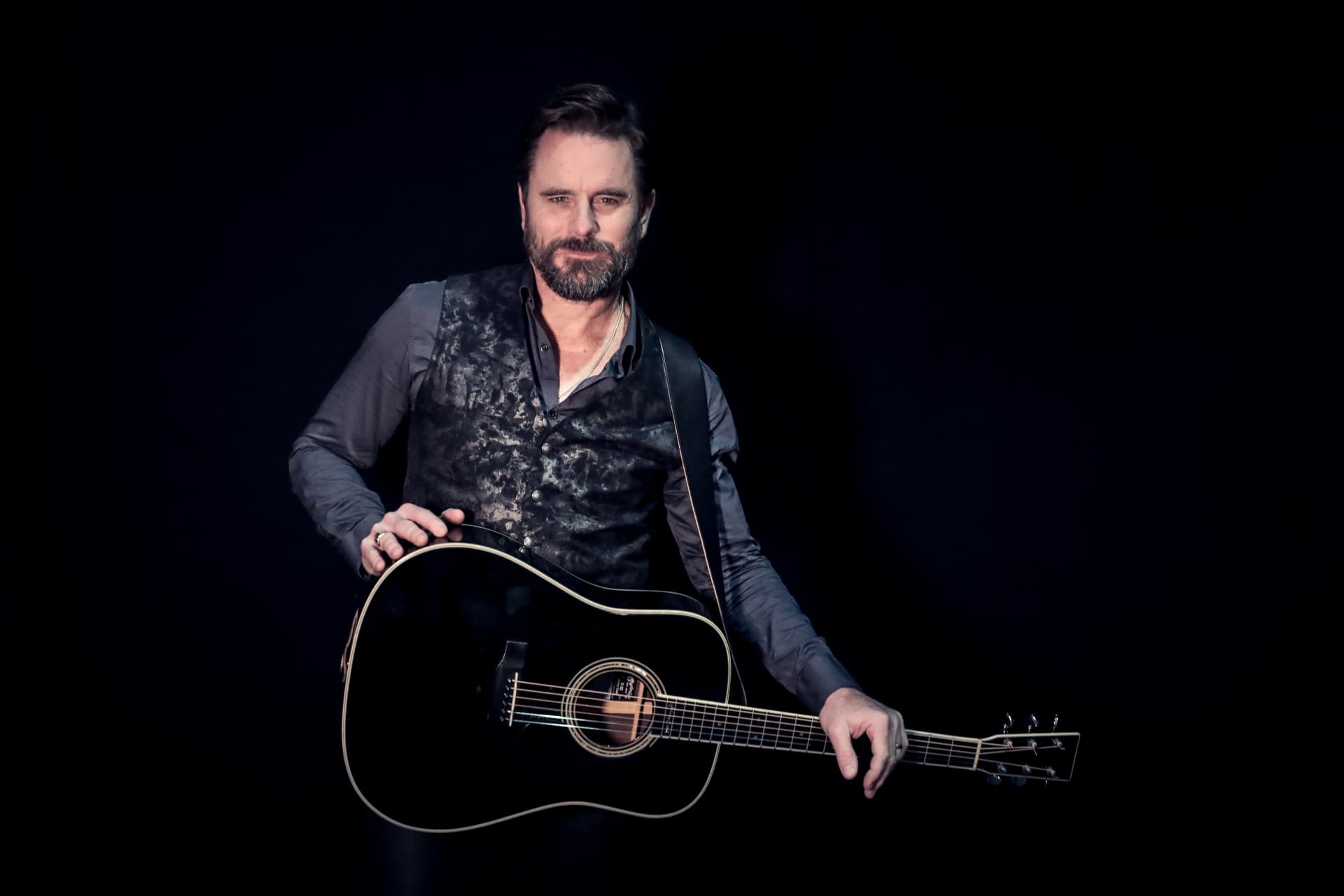 13th Annual LIGHT THE LATE NIGHT with Charles Esten with special guests
