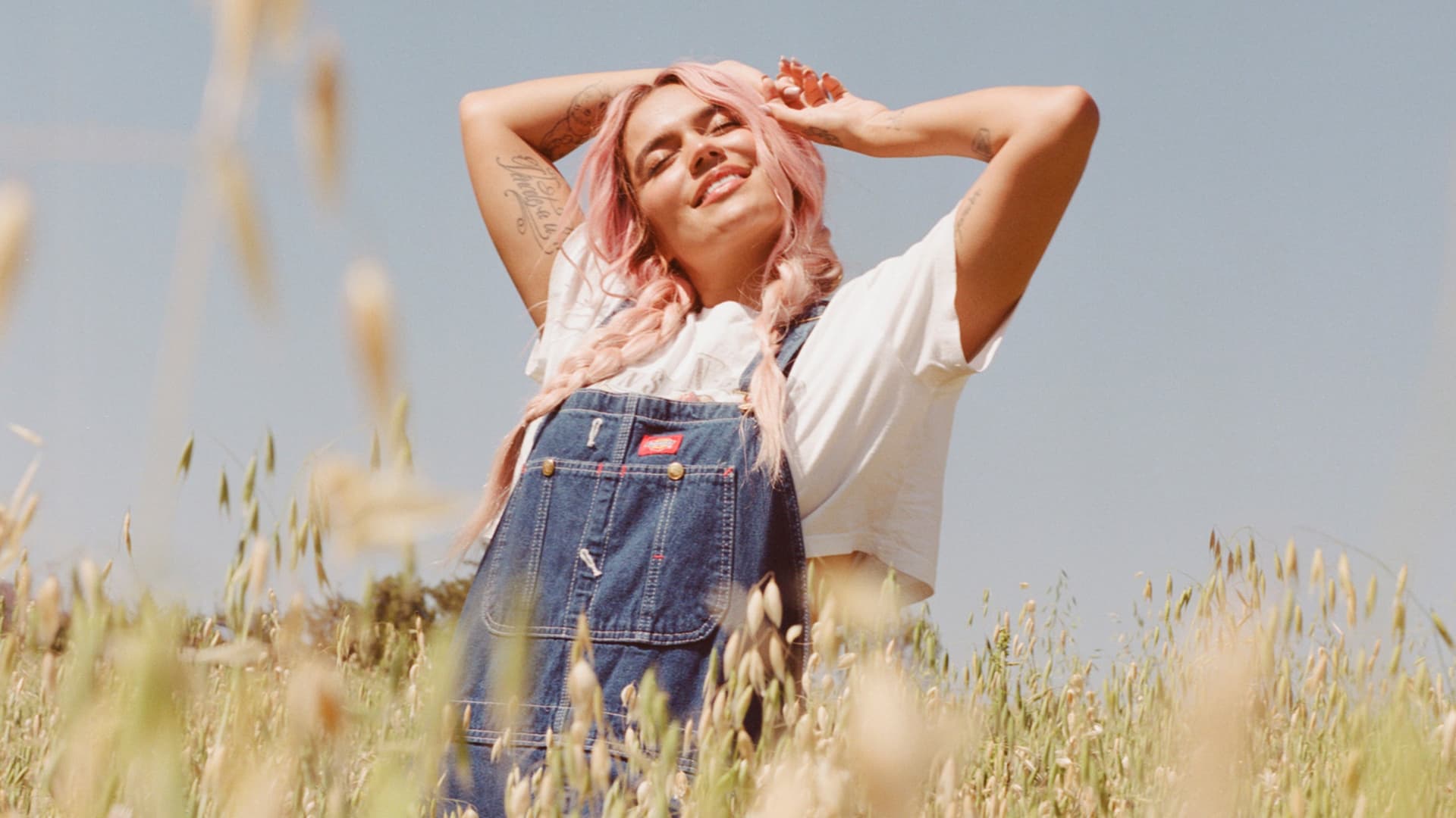 KAROL G - VIAJANDO POR EL MUNDO TROPITOUR