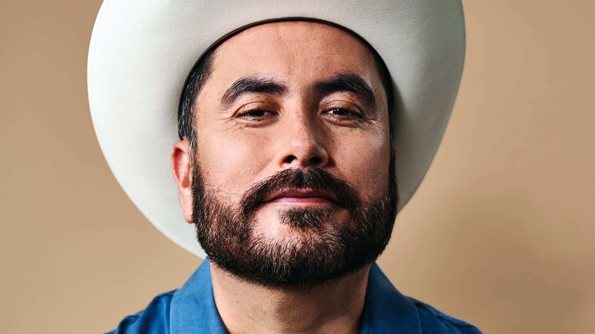 Alfred Robles: Vatos with Gatos Tour