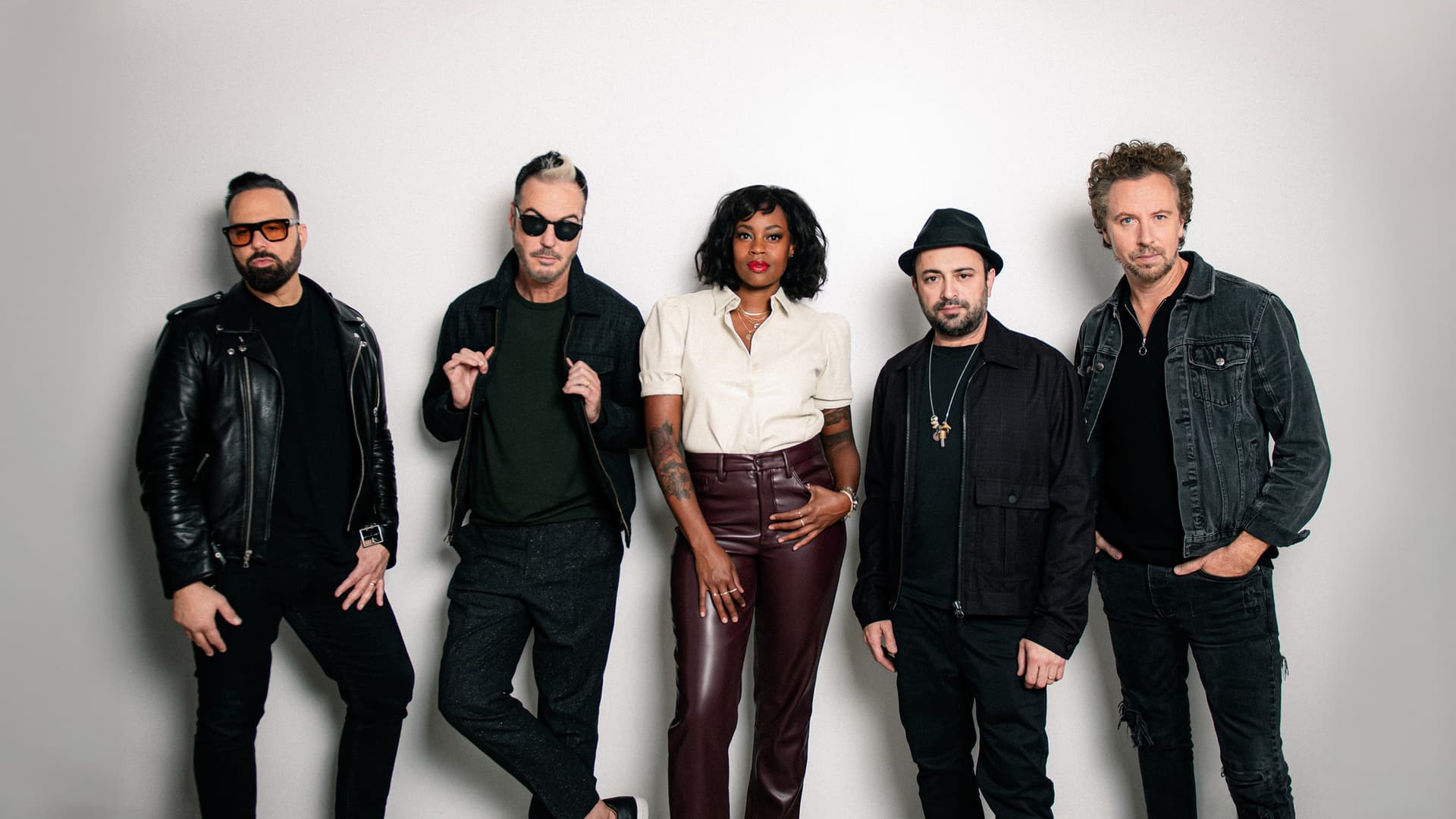Fitz and The Tantrums – Picking Up The Pieces In Its Entirety