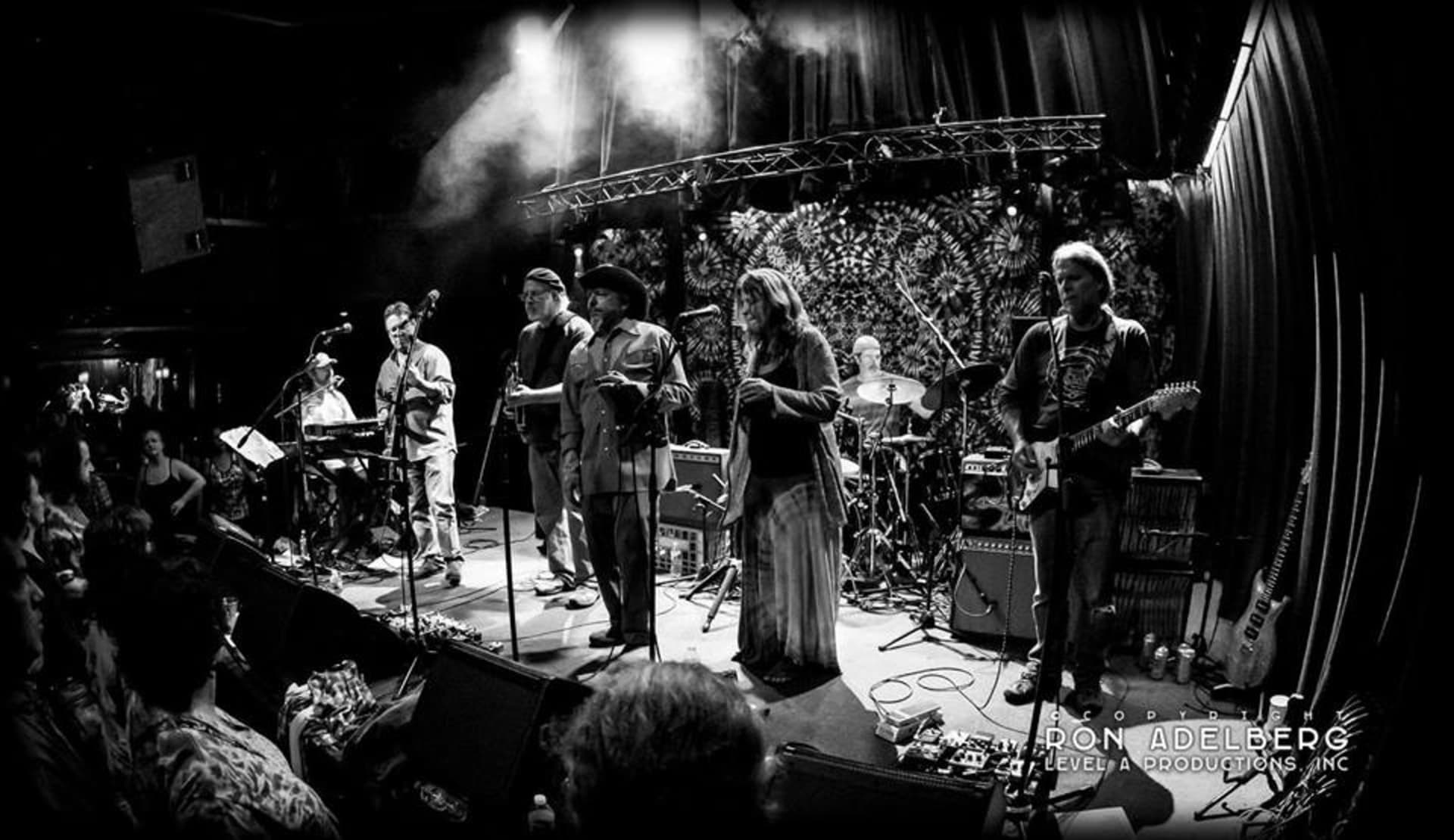 Box of Rain: Essential Grateful Dead '68-74
