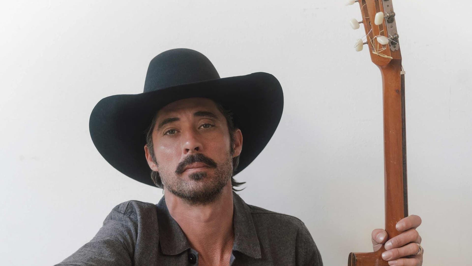 Ryan Bingham and The Texas Gentlemen - Still Gettin' Away With It Tour Ryan Bingham and The Texas Gentlemen - Still Gettin' Away With It Tour